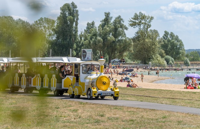 Aire De Stationnement Camping Car Du Lac De Madine Nonsard Office