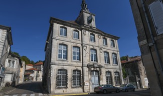 FAÇADE REMARQUABLE : ANCIEN HOTEL DE VILLE - Saint-Mihiel