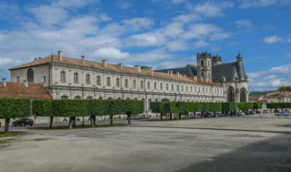 ARCHITECTURE REMARQUABLE - ABBAYE BENEDICTINE - Saint-Mihiel