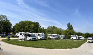 AIRE DE STATIONNEMENT CAMPING-CAR CONFORT DU LAC DE MADINE - HEUDICOURT - Heudicourt-sous-les-Côtes