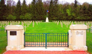 NECROPOLE FRANCAISE - Lacroix-sur-Meuse