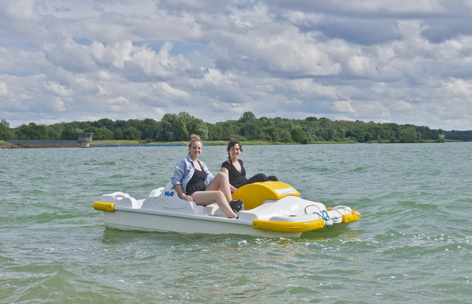 AIRE DE STATIONNEMENT CAMPING-CAR CONFORT DU LAC DE MADINE - HEUDICOURT 3 - Heudicourt-sous-les-Côtes